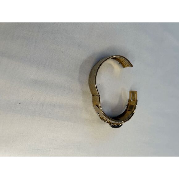 Vintage Gold Tone, Black Jem Wide Snap Bracelet, Scroll, Textured, Mid-Century - Picture 5 of 7